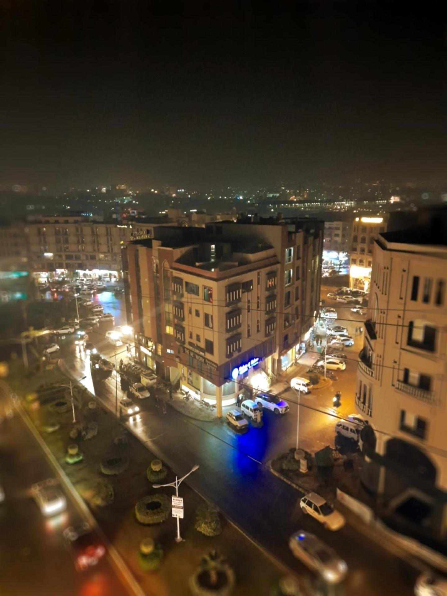 Northern Suites Bahria Town Ραβαλπίντι Δωμάτιο φωτογραφία